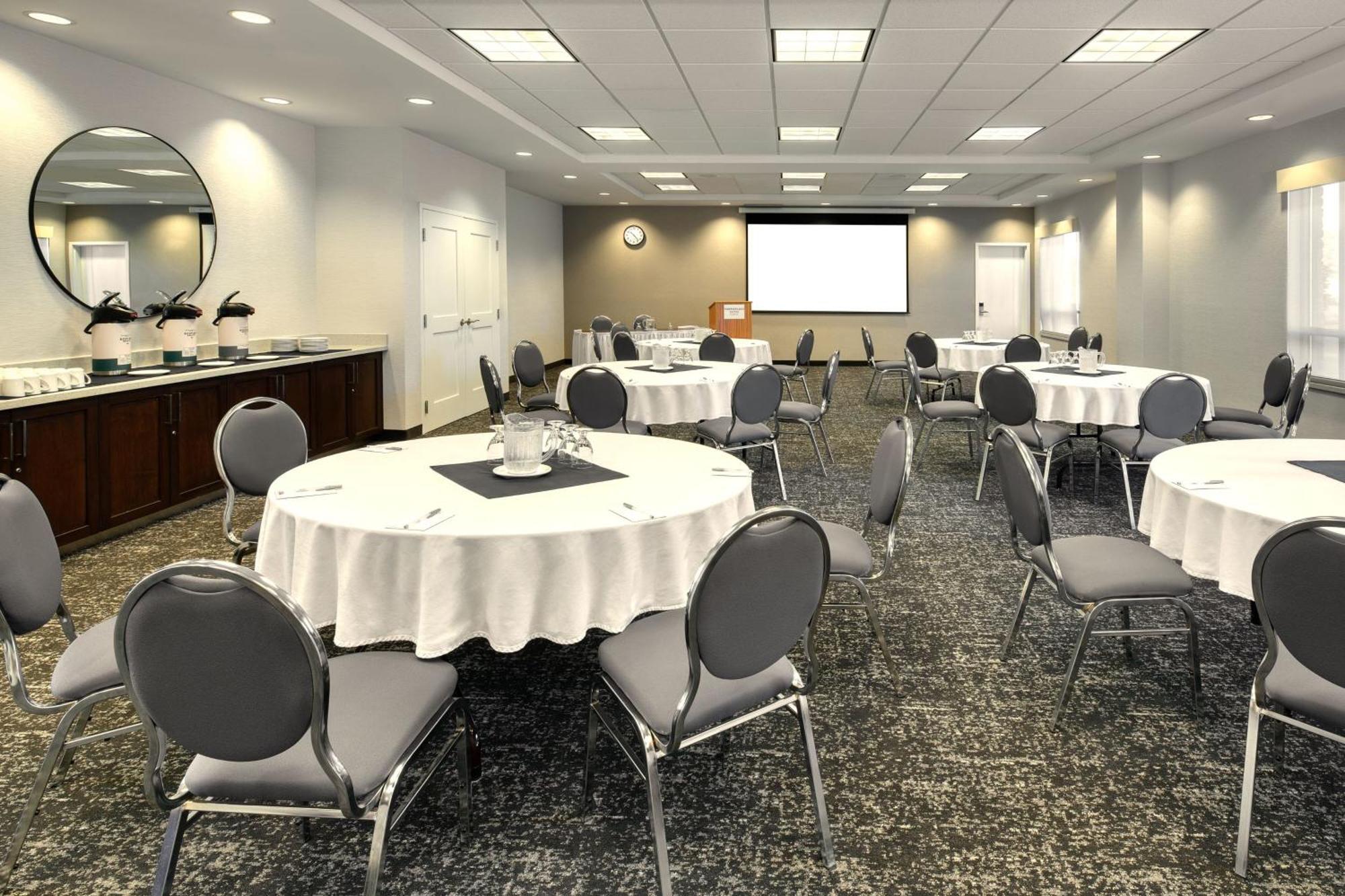 Towneplace Suites By Marriott Belleville Buitenkant foto
